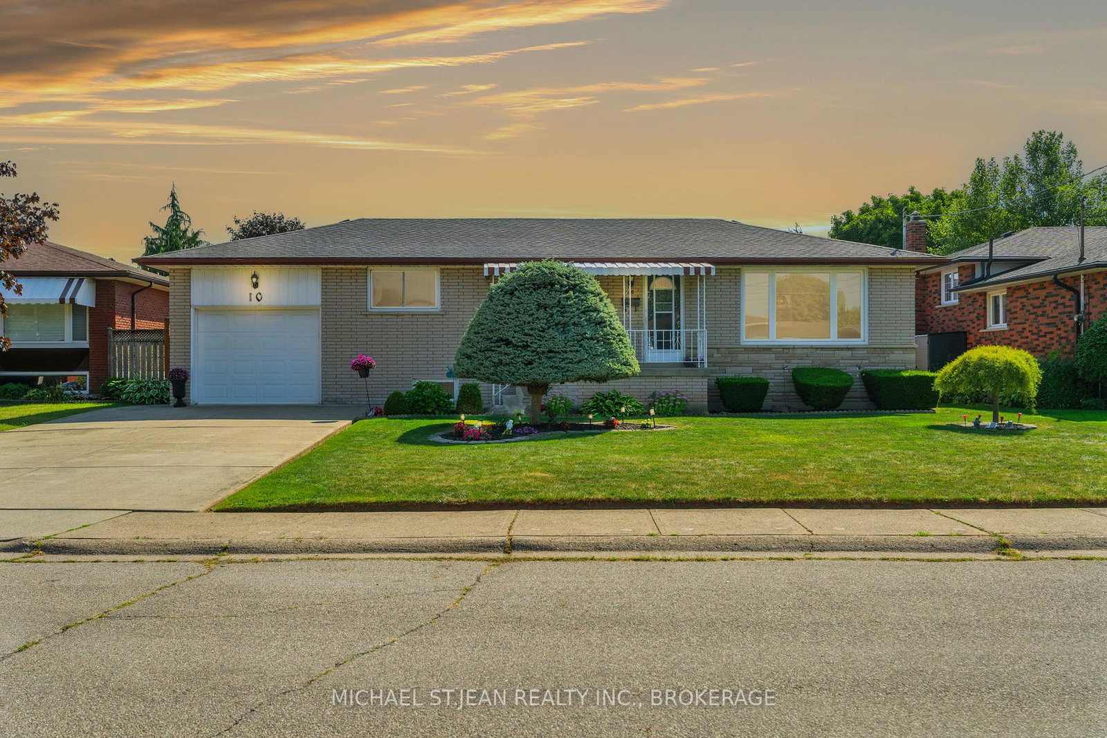 10-rose-crescent-hamilton-ontario-x12406019
