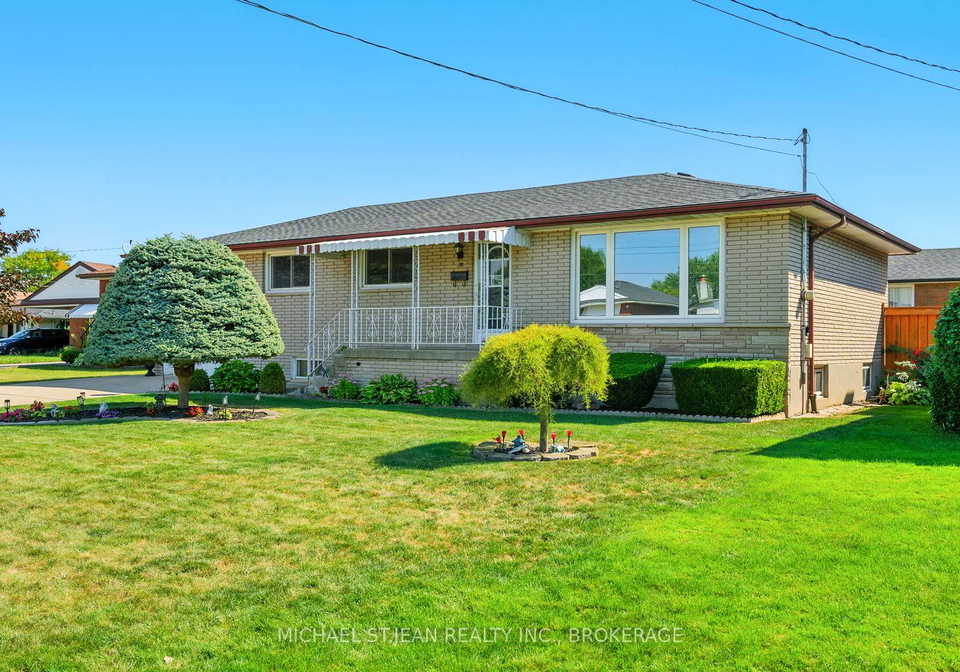 10-rose-crescent-hamilton-ontario-x12406019