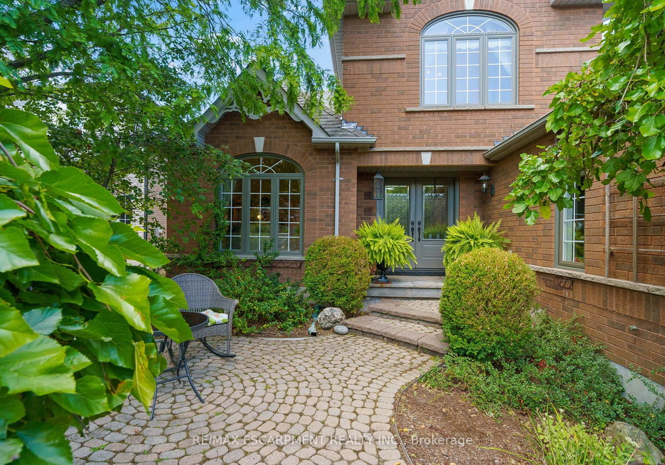 3-maplehurst-ridge-hamilton-ontario-x12406055