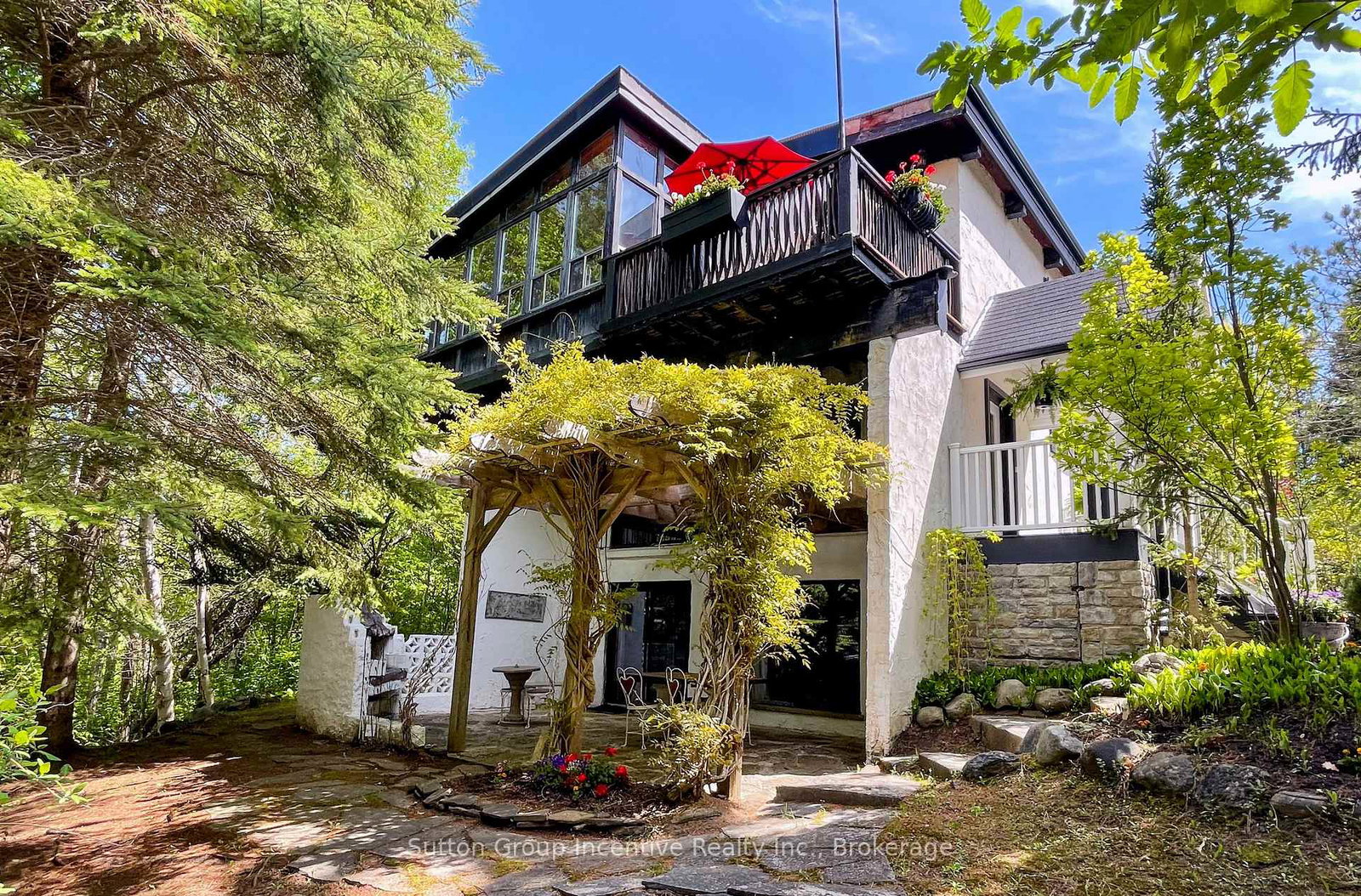 187-arlberg-crescent-blue-mountains-ontario-x12406134