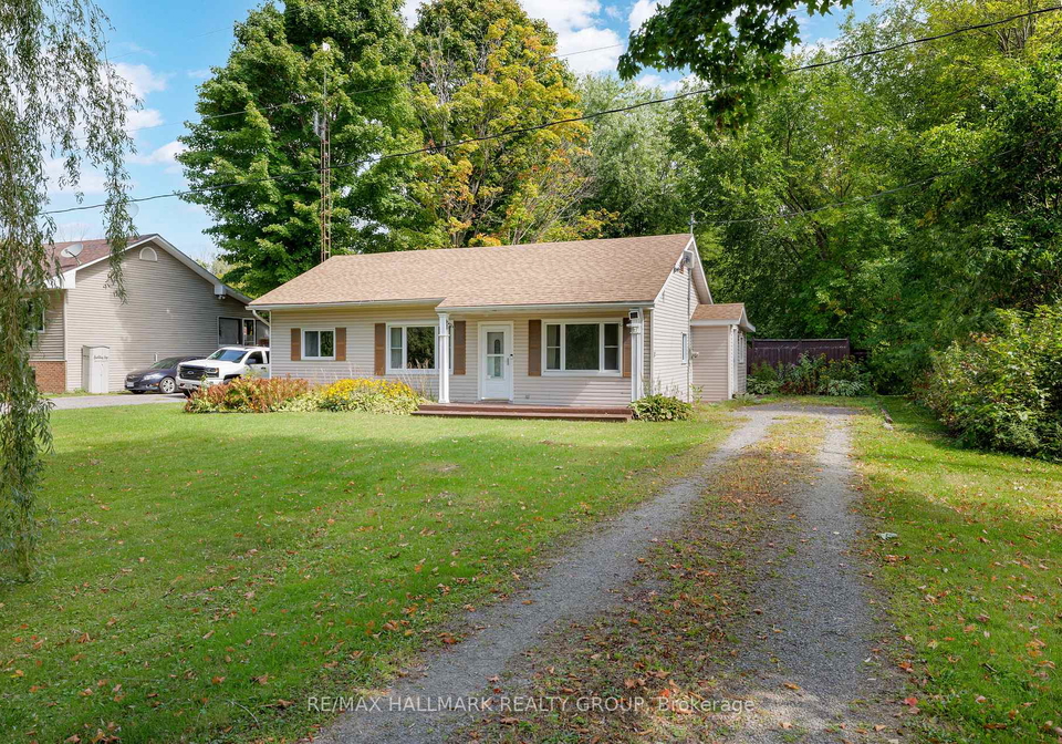 2063-county-road-44-edwardsburghcardinal-ontario-x12406155
