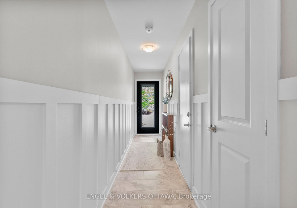 602-terravita-private-ottawa-ontario-x12406213