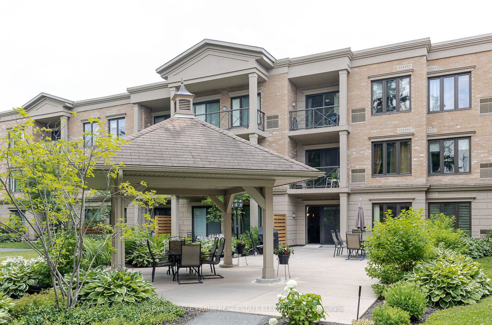 869-clonsilla-avenue-peterborough-ontario-x12406225