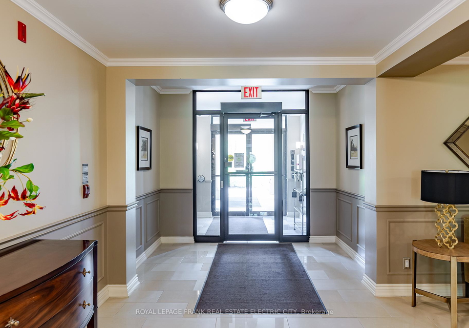 869-clonsilla-avenue-peterborough-ontario-x12406225
