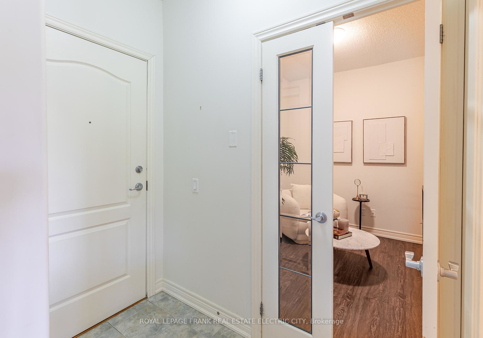869-clonsilla-avenue-peterborough-ontario-x12406225