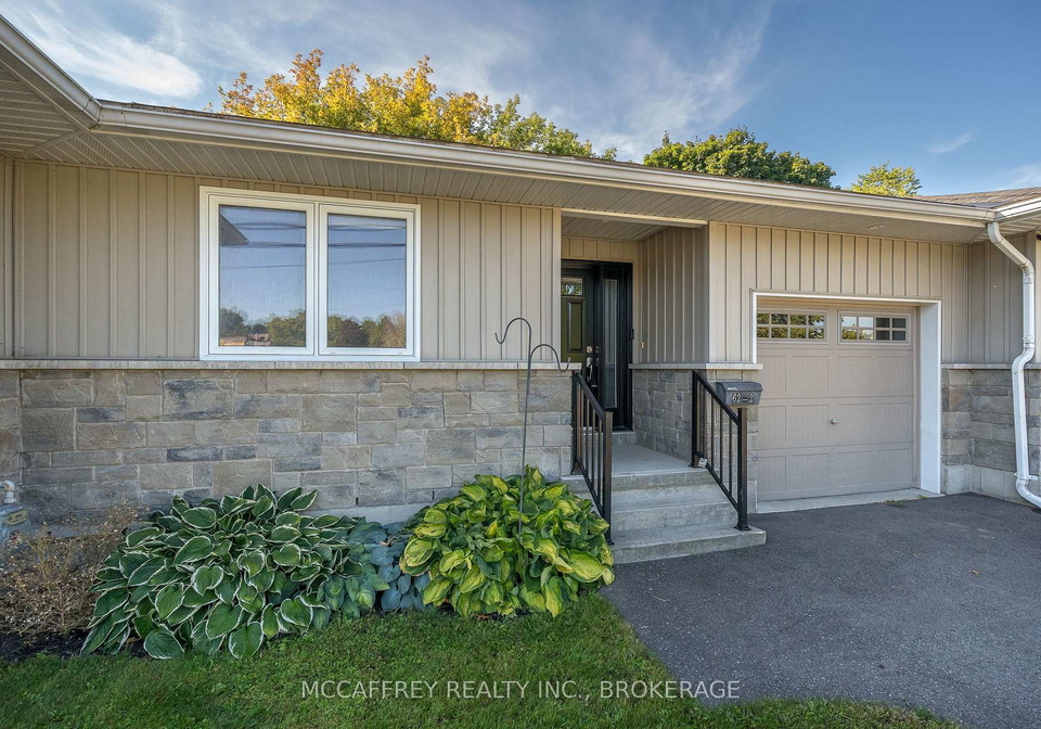 6county-road-8-greater-napanee-ontario-x12406904