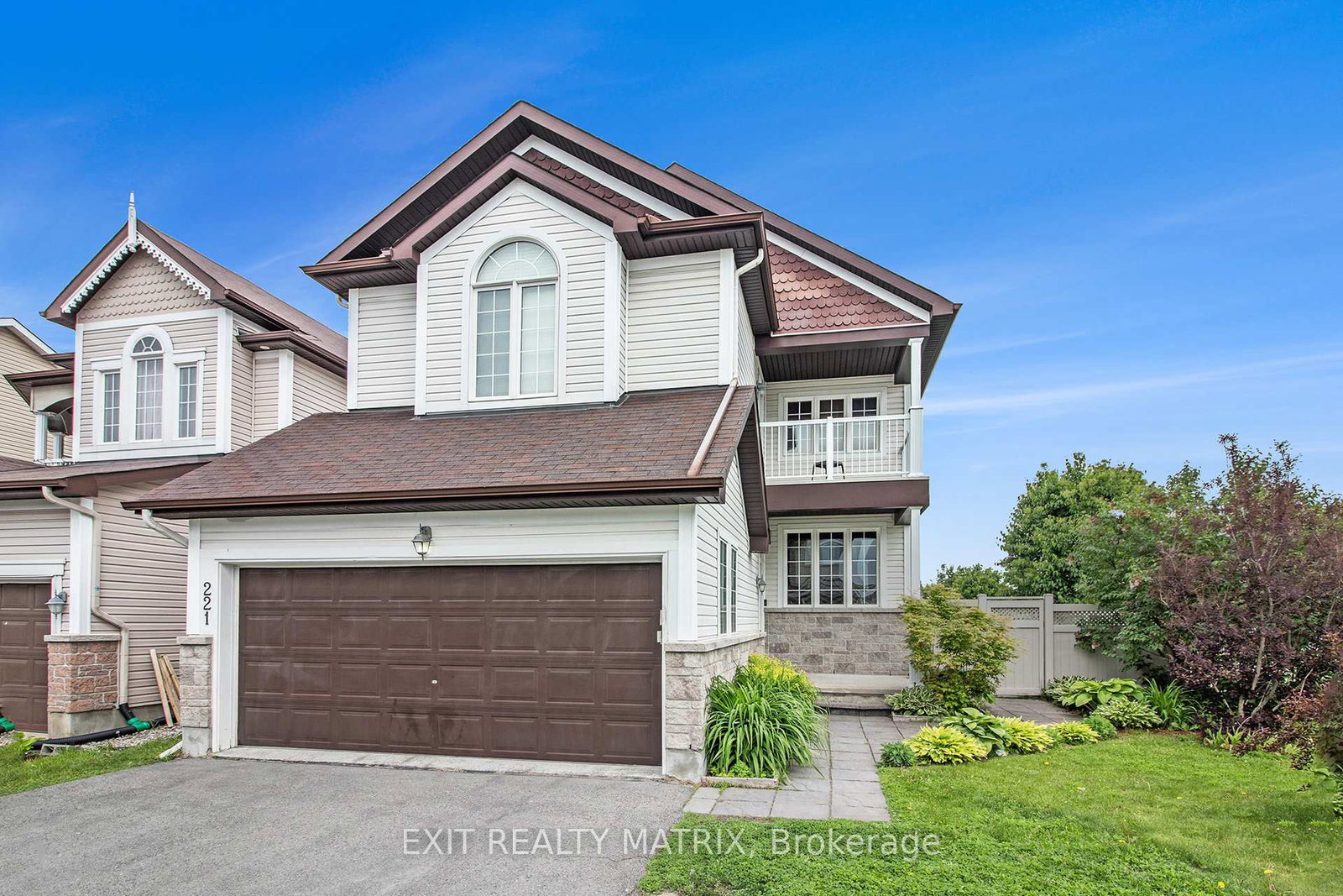 221-hillpark-high-street-ottawa-ontario-x12406996