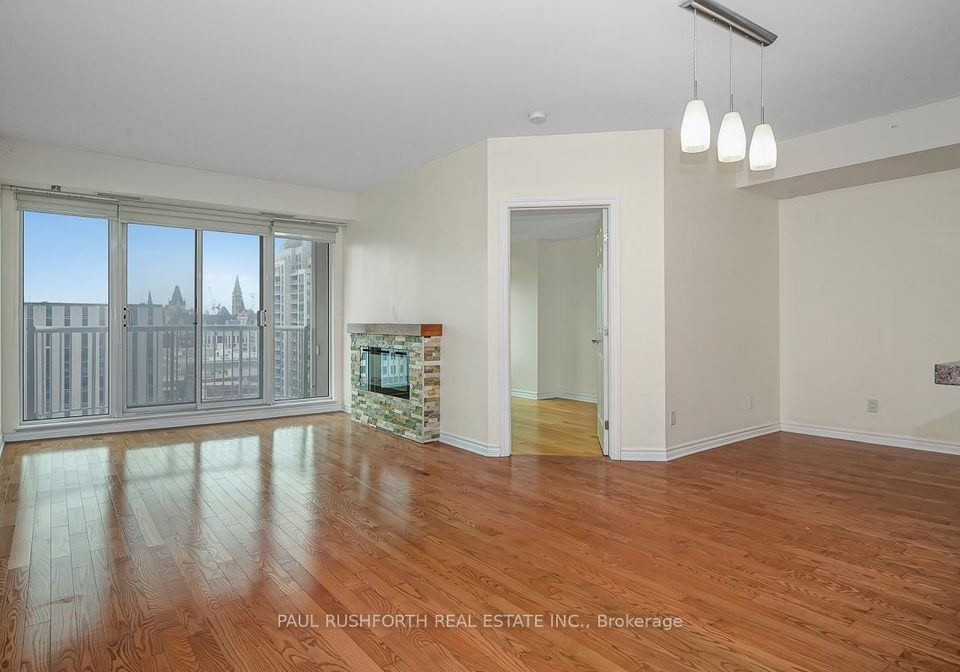 200-rideau-street-ottawa-ontario-x12407094