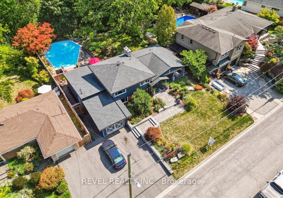 18-brentwood-drive-hamilton-ontario-x12407127