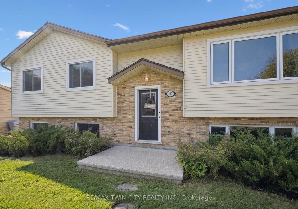 230-arris-crescent-west-perth-ontario-x12407135