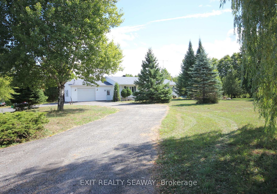 3395-loch-garry-road-n-north-glengarry-ontario-x12407149