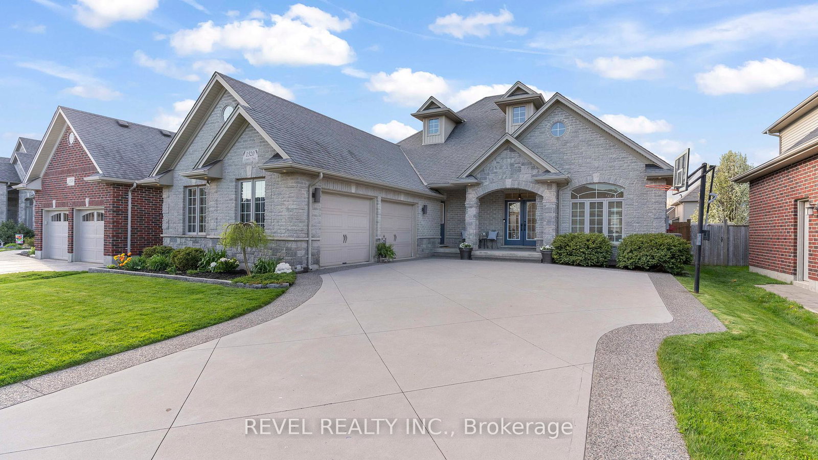 1520-logans-trail-london-south-ontario-x12407165