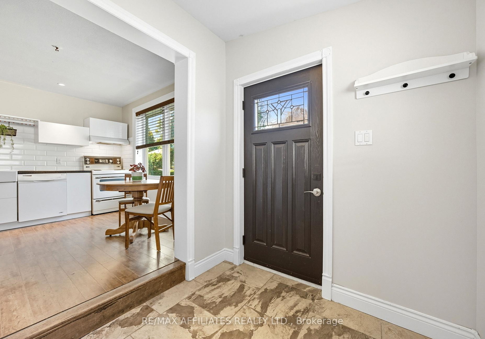 10-alvin-street-perth-ontario-x12407192