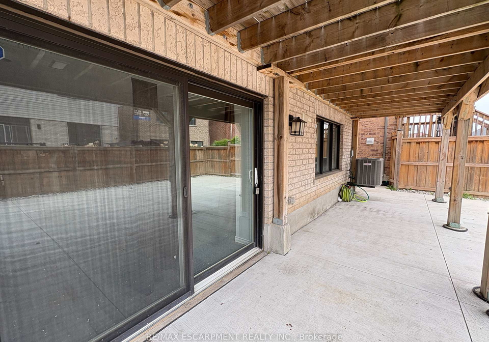 39-west-glen-avenue-hamilton-ontario-x12407244