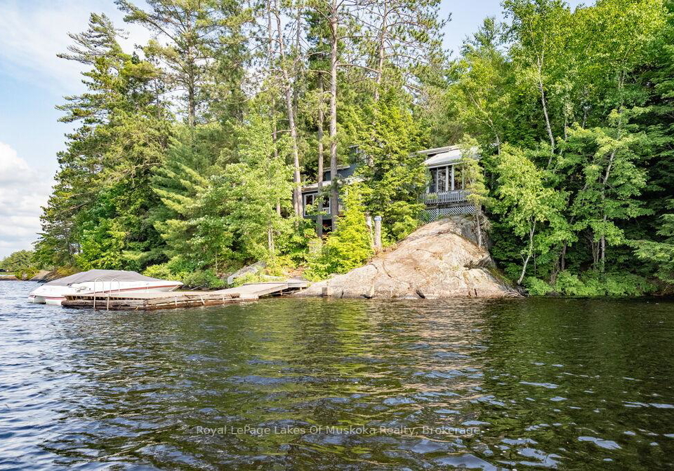 3-island-15kl-gravenhurst-ontario-x12407257