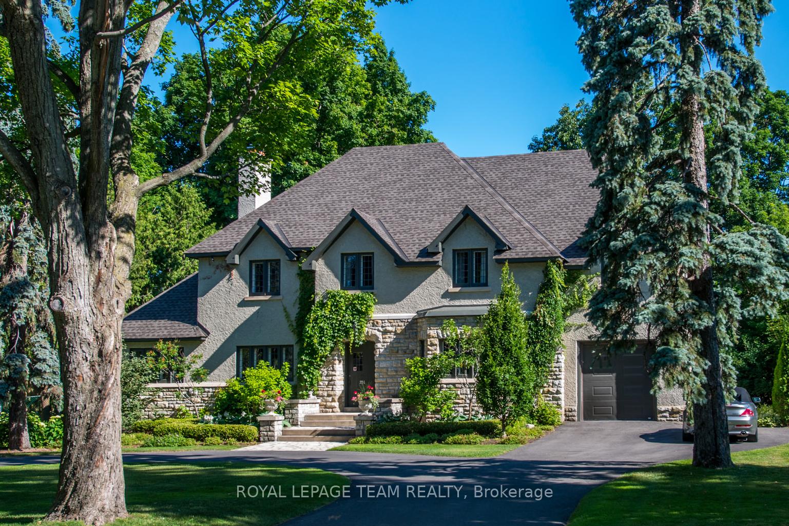 251-park-road-ottawa-ontario-x12407423