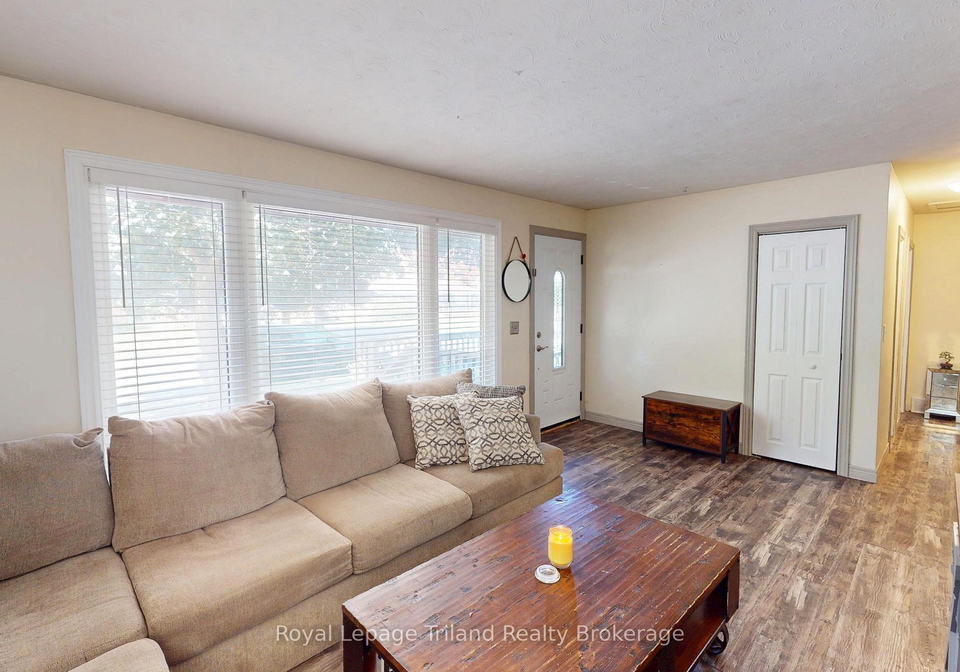 6-elmwood-crescent-woodstock-ontario-x12407705