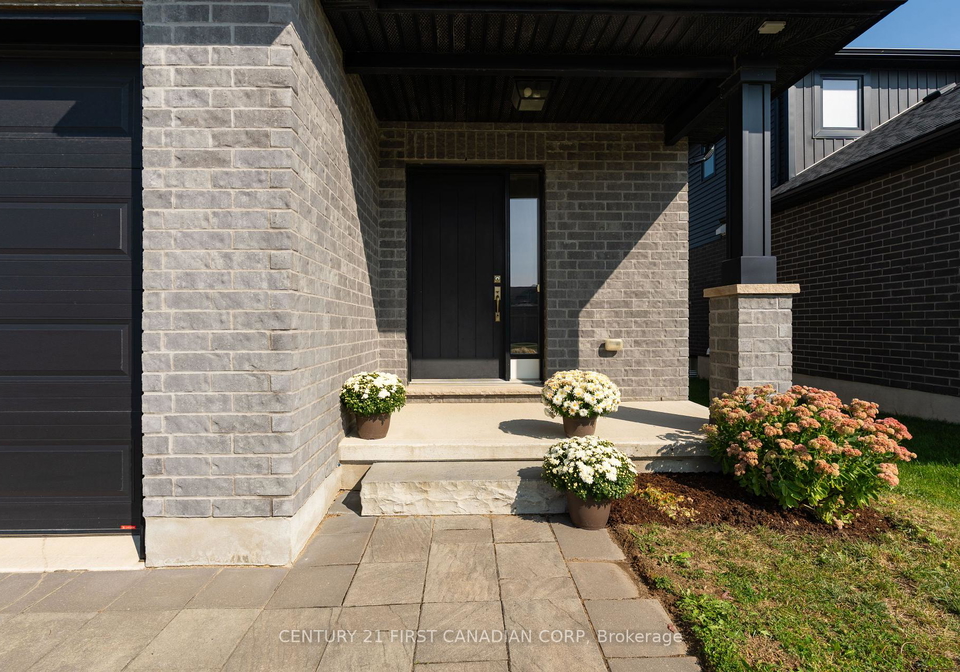 146-gilmour-drive-lucan-biddulph-ontario-x12407814