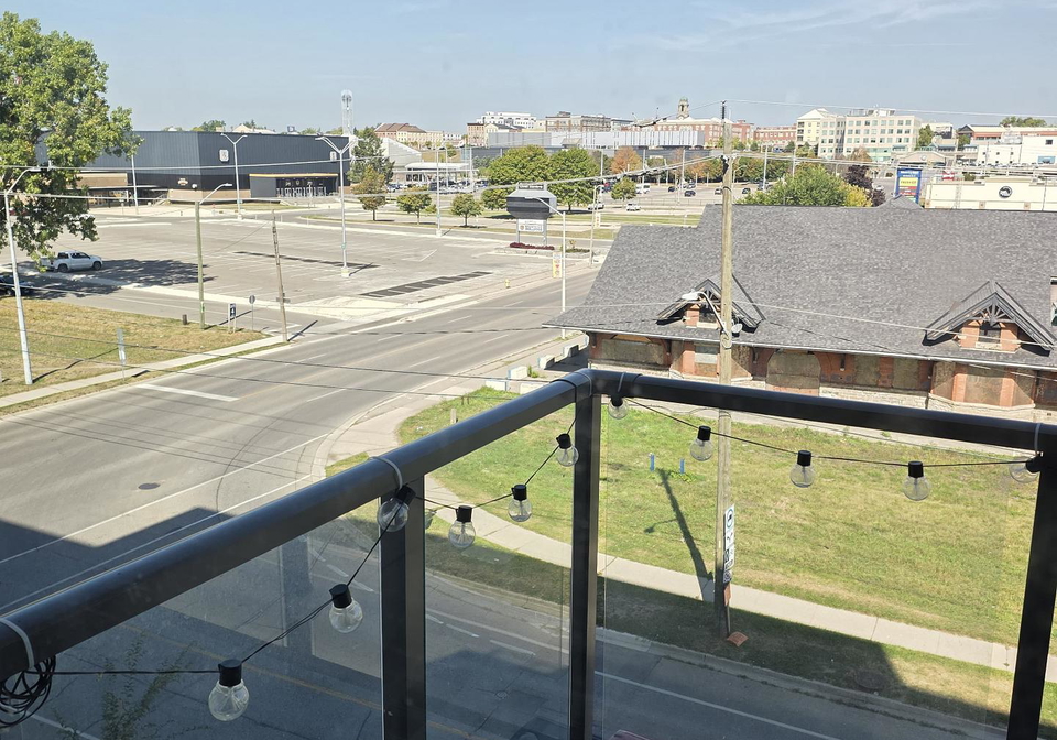 7-erie-avenue-brantford-ontario-x12407916