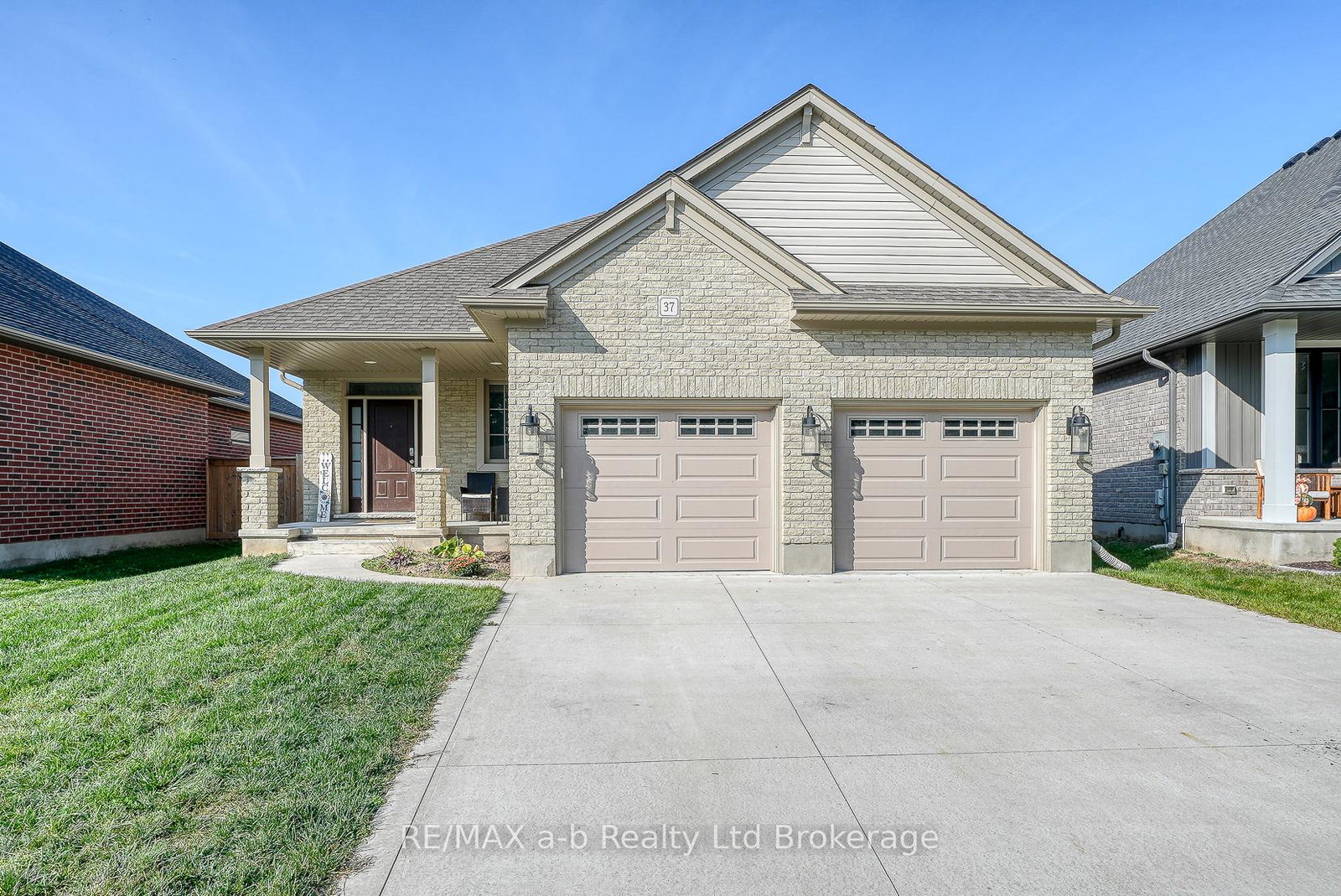 37-lowrie-crescent-tillsonburg-ontario-x12407930