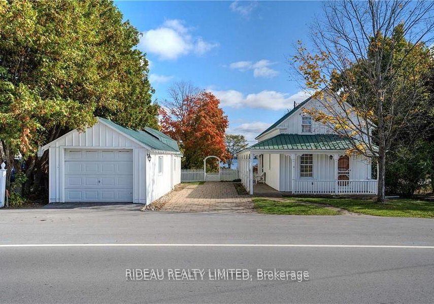 17-main-st-e-street-westport-ontario-x12408388