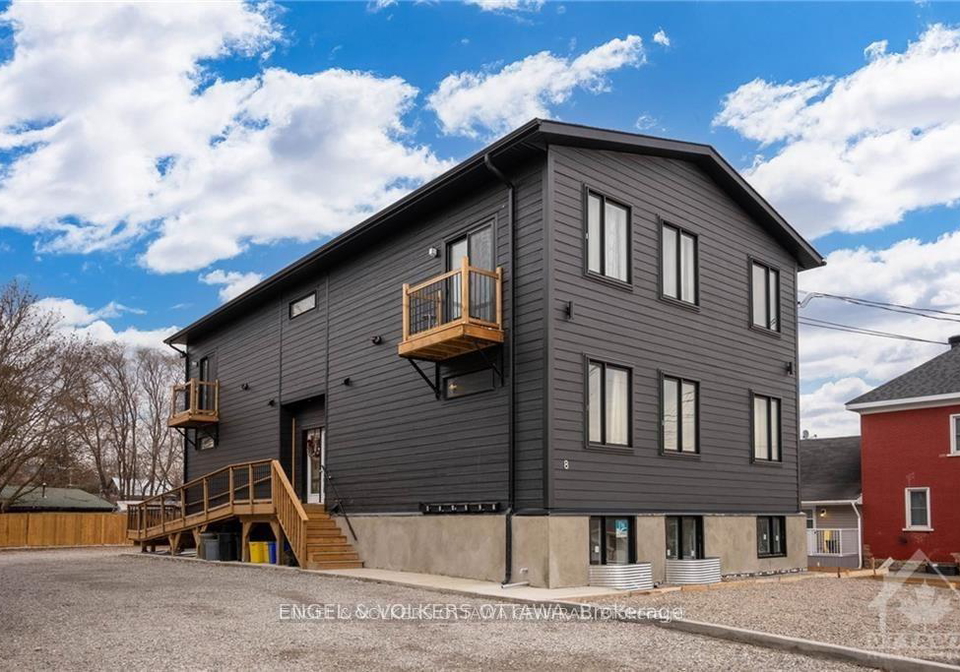 10-philip-street-smiths-falls-ontario-x12408849