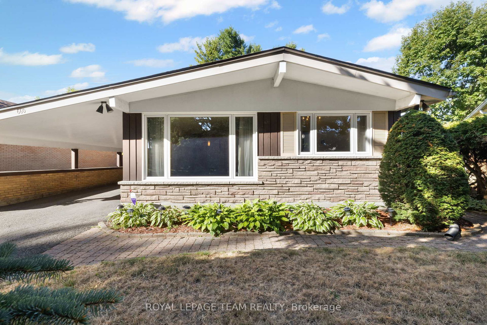 660-sandra-avenue-ottawa-ontario-x12408959