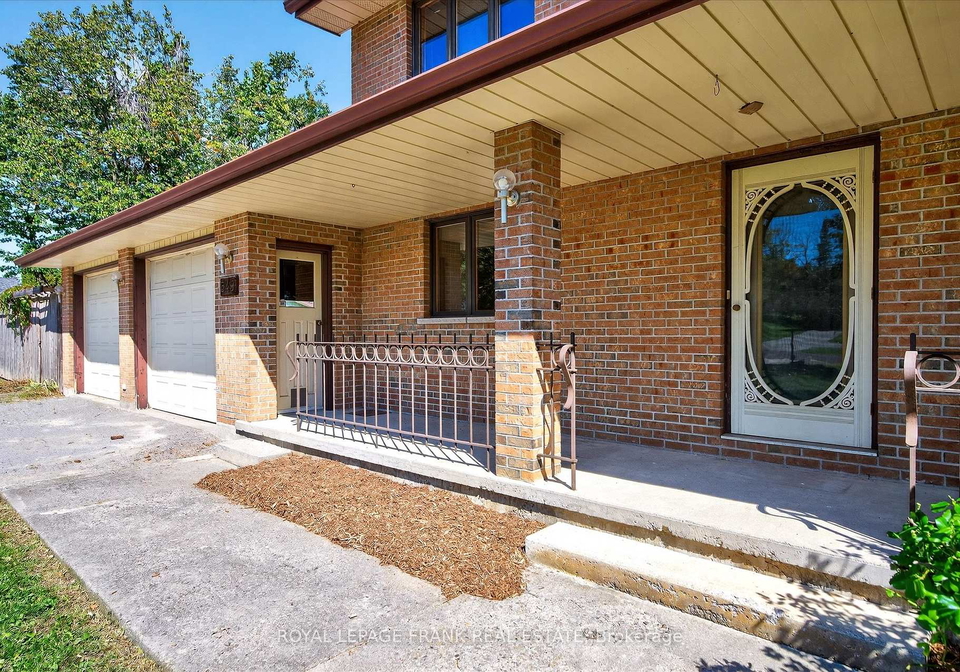 549-bissview-avenue-selwyn-ontario-x12409035