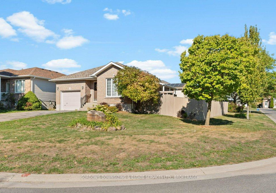 687-arbour-crescent-kingston-ontario-x12409227