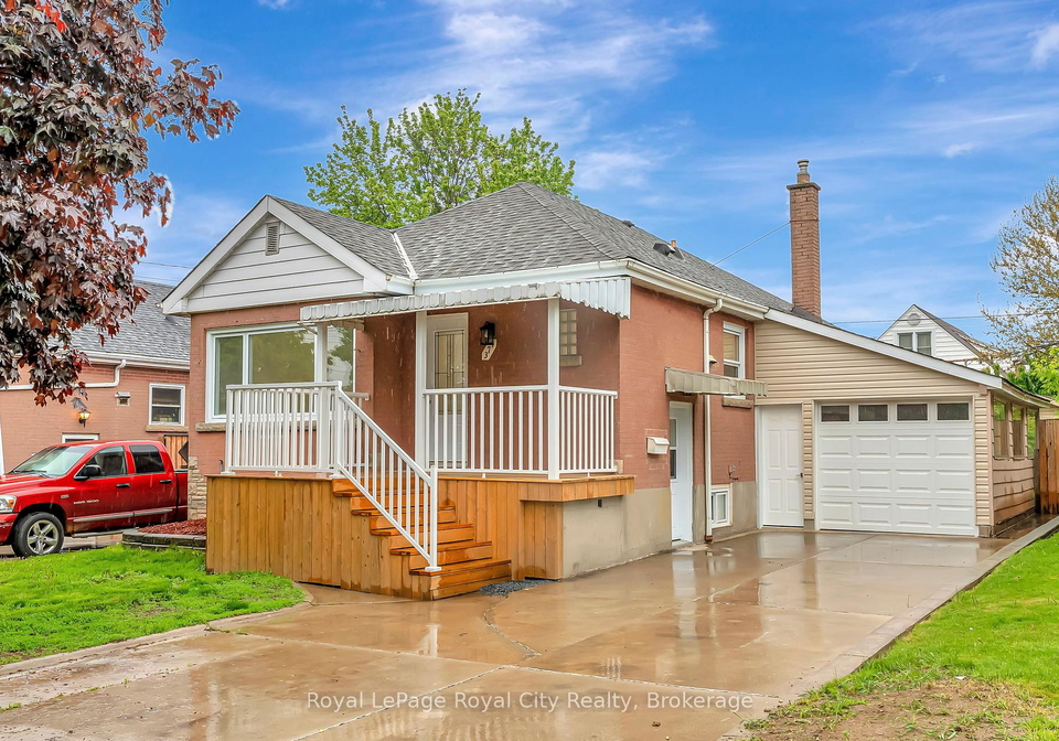 379-east-27th-street-hamilton-ontario-x12409362