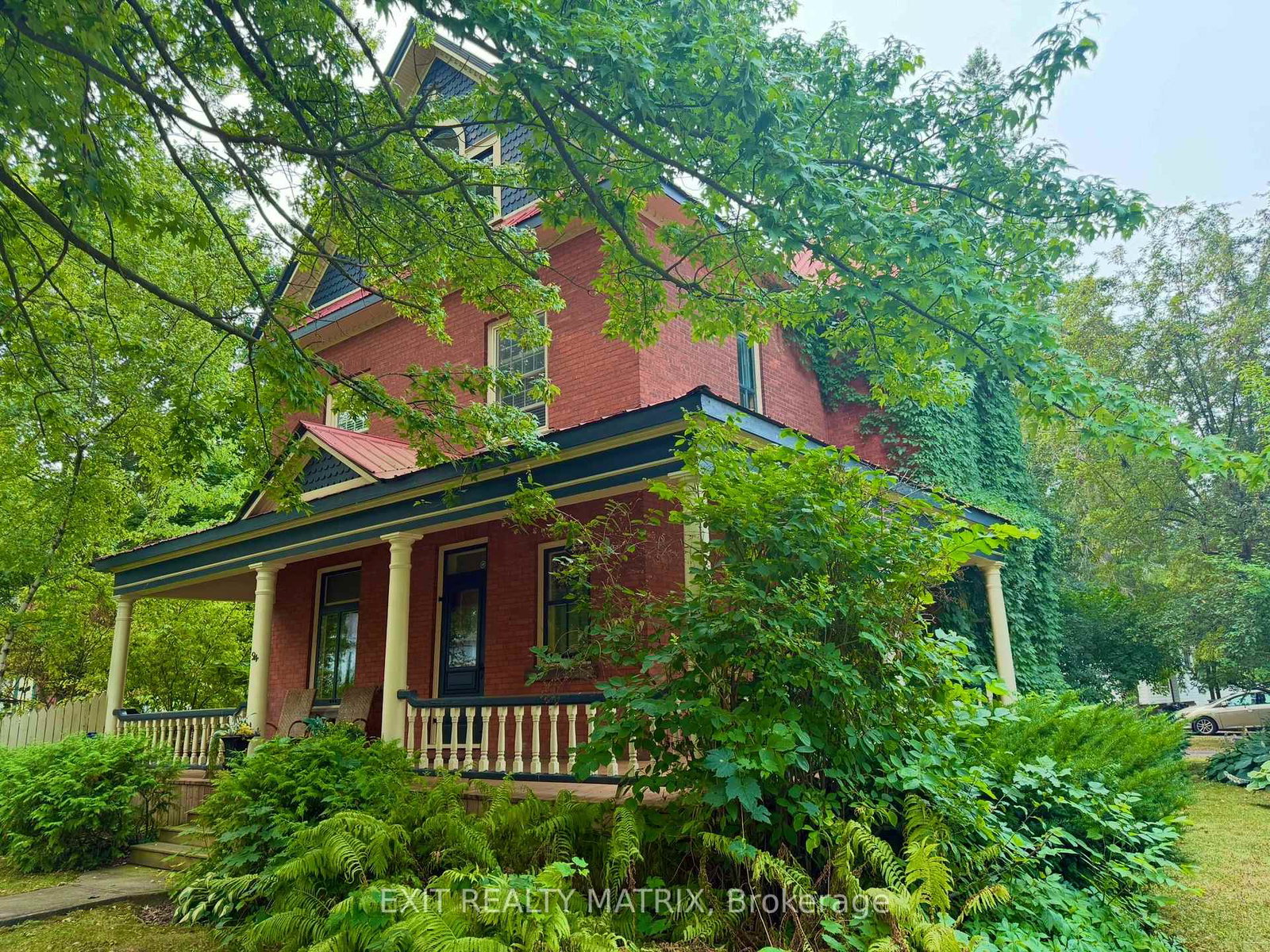 94-king-street-north-dundas-ontario-x12409376