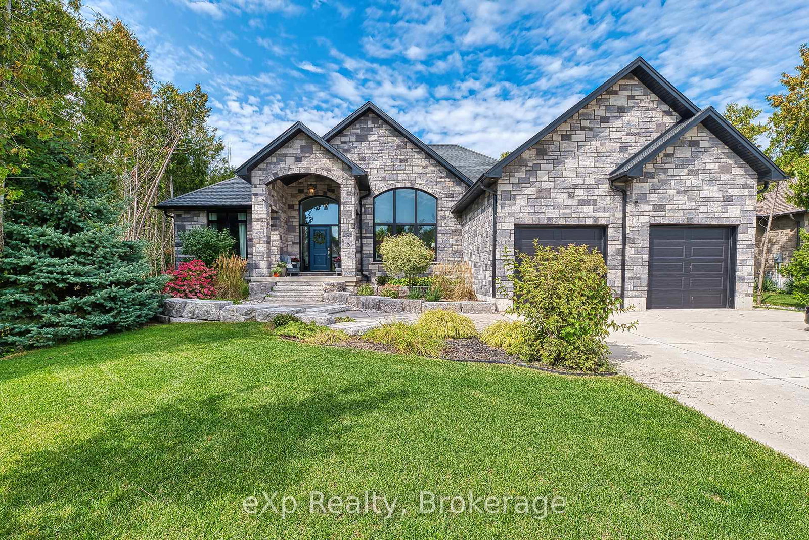 9-w-westgate-drive-saugeen-shores-ontario-x12409417