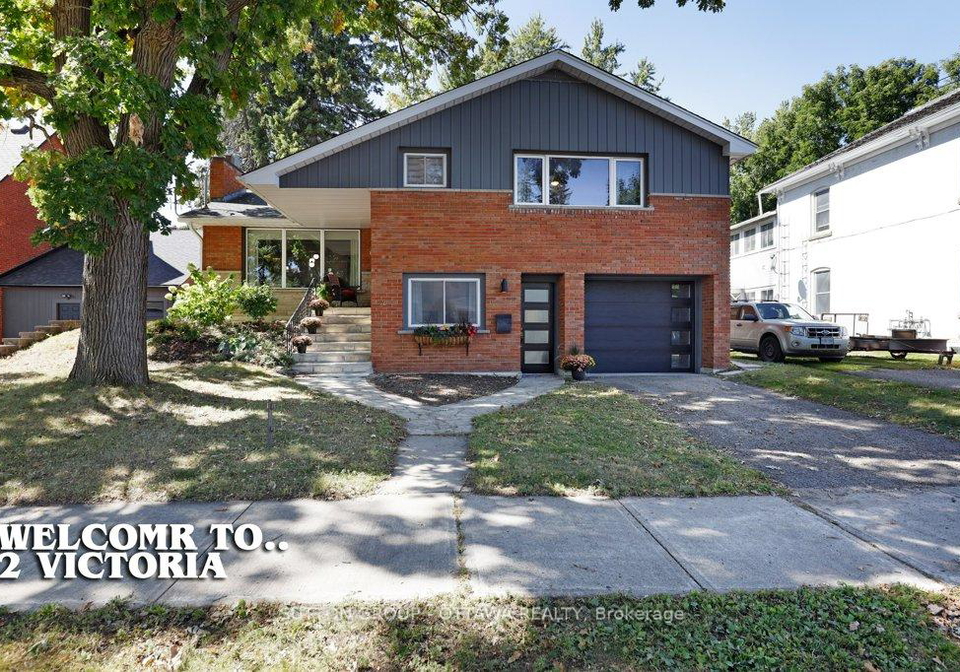 2-victoria-street-perth-ontario-x12409448