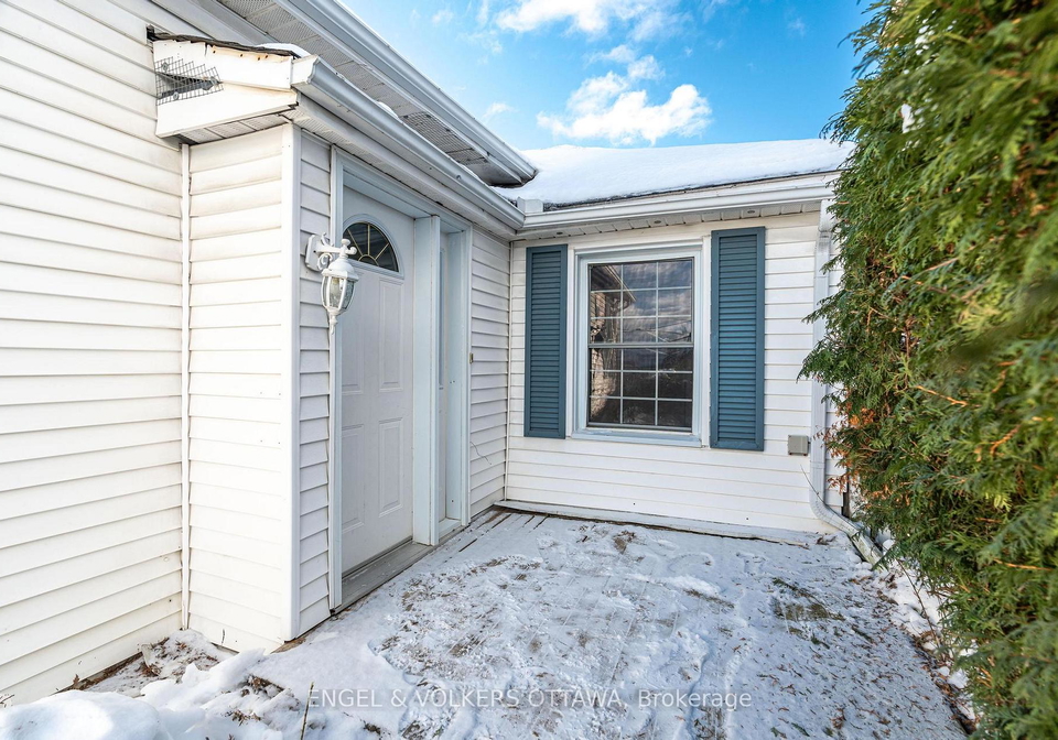 467-edgeworth-avenue-ottawa-ontario-x12409612