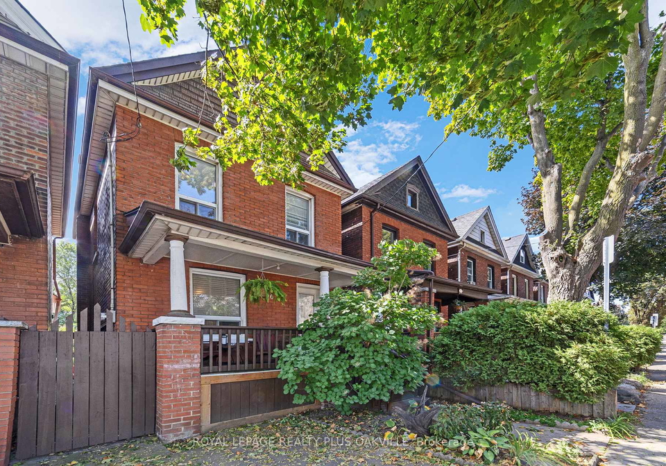 100-case-street-hamilton-ontario-x12409630
