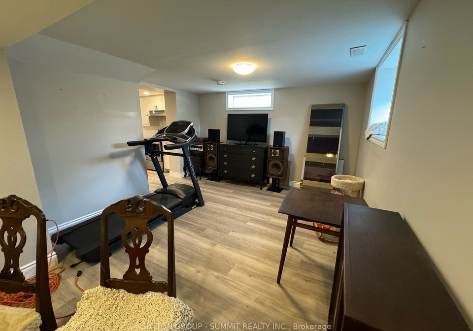 14-fisher-crescent-hamilton-ontario-x12409664