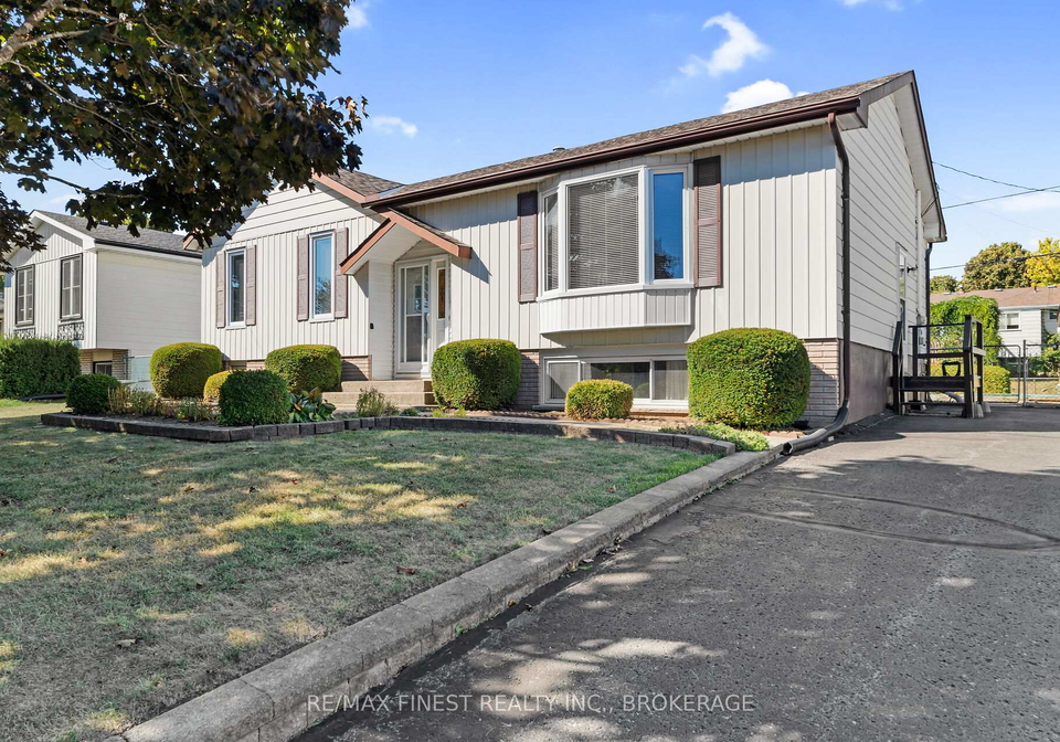 7-huff-avenue-loyalist-ontario-x12409745