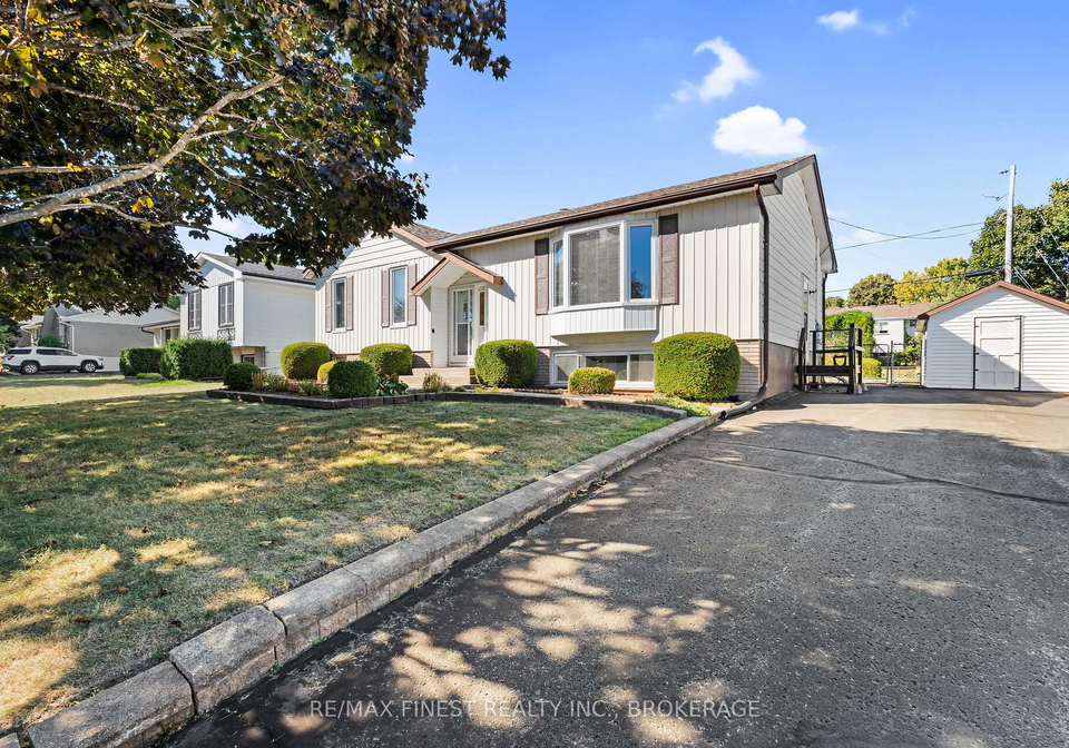 7-huff-avenue-loyalist-ontario-x12409745