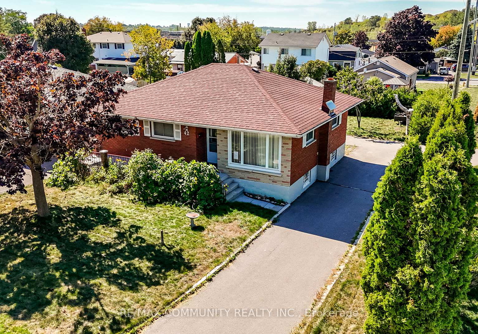 42-elizabeth-avenue-quinte-west-ontario-x12409849