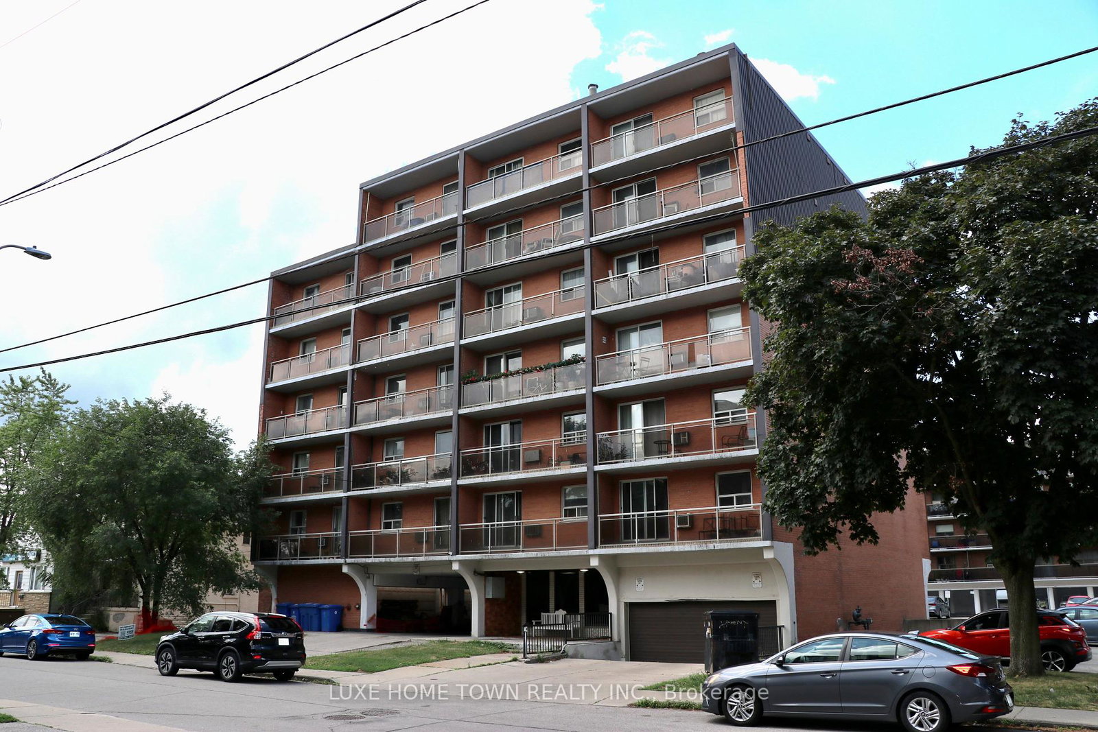 30-summit-avenue-hamilton-ontario-x12410059