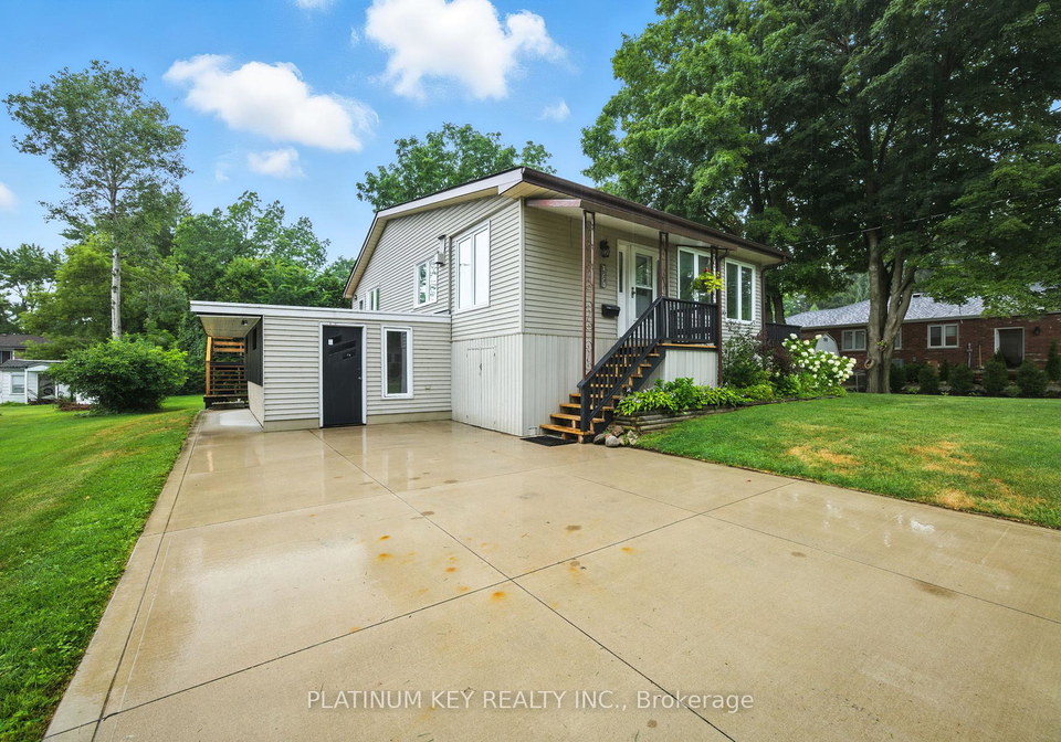 2331-wellington-street-strathroy-caradoc-ontario-x12410121