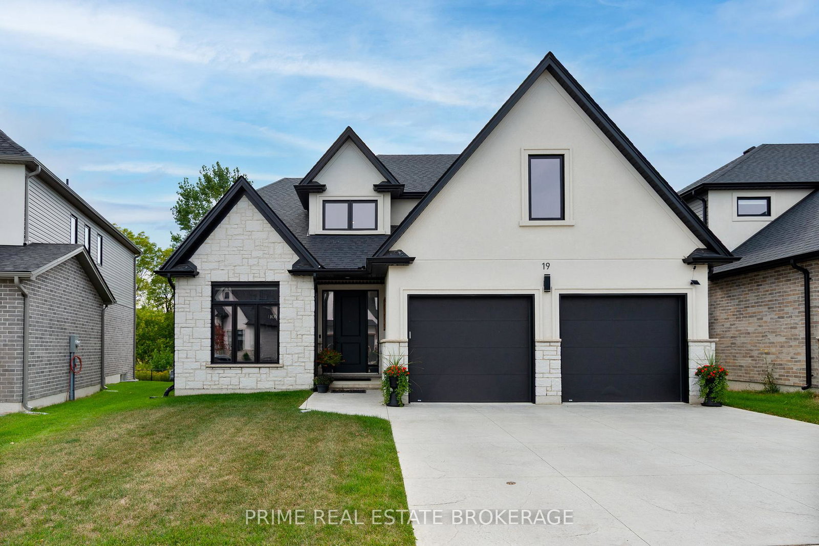 19-aspen-circle-thames-centre-ontario-x12410139