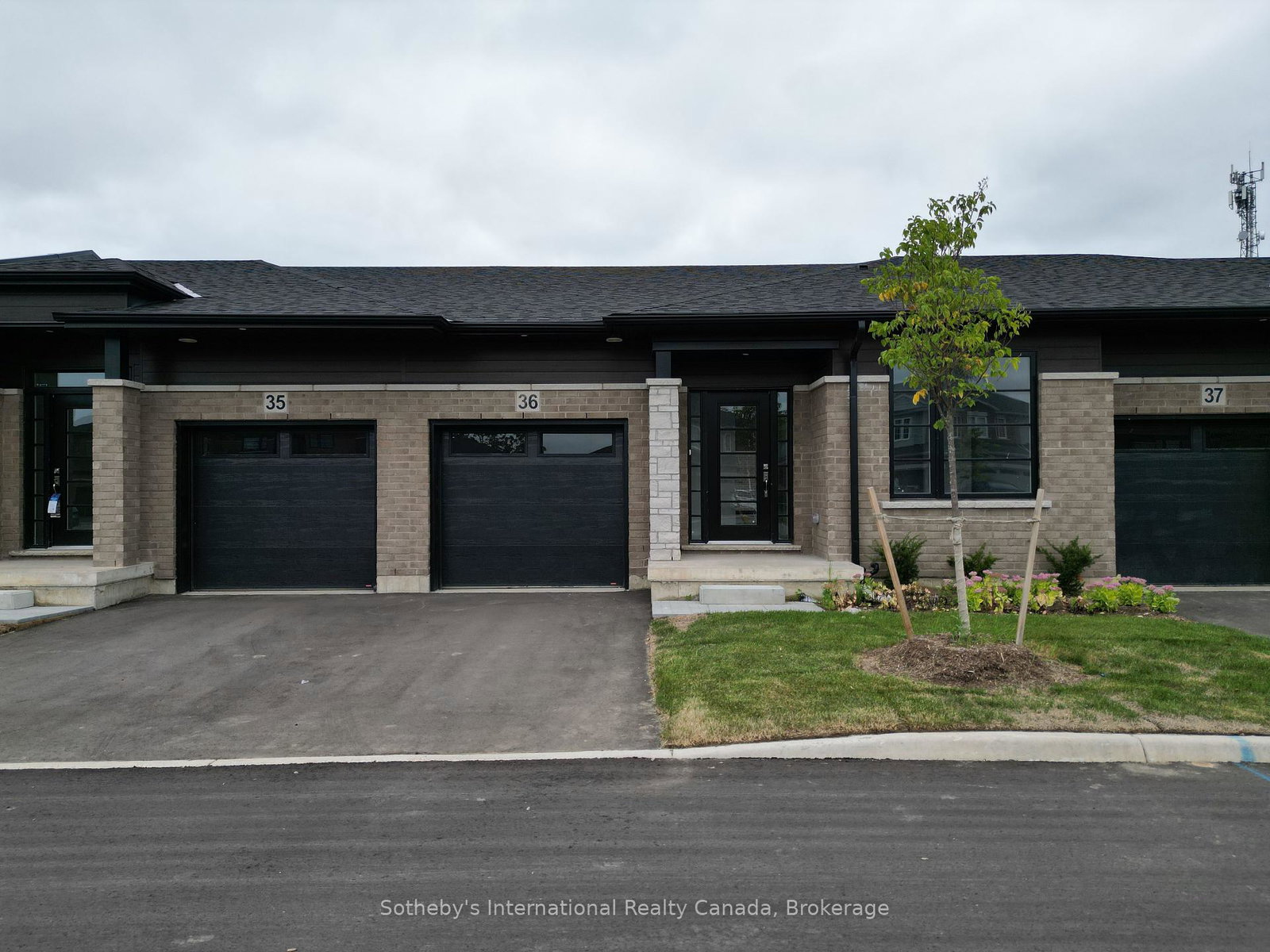 550-grey-street-brantford-ontario-x12410157
