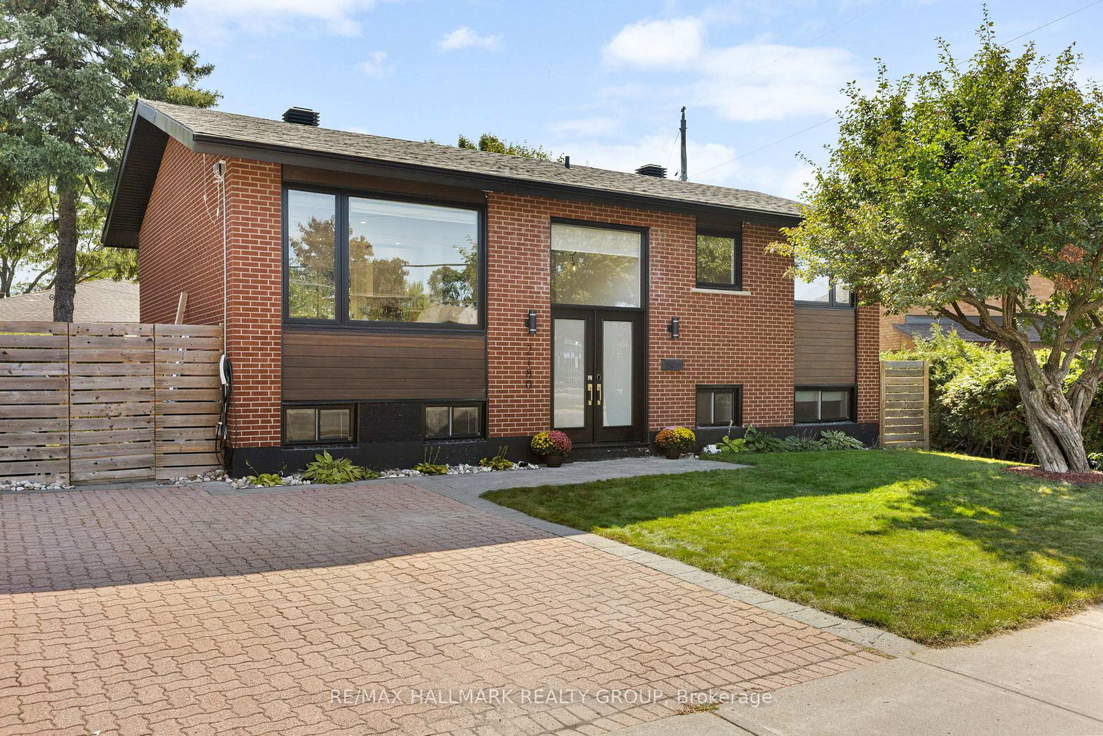 2180-lenester-avenue-ottawa-ontario-x12410314