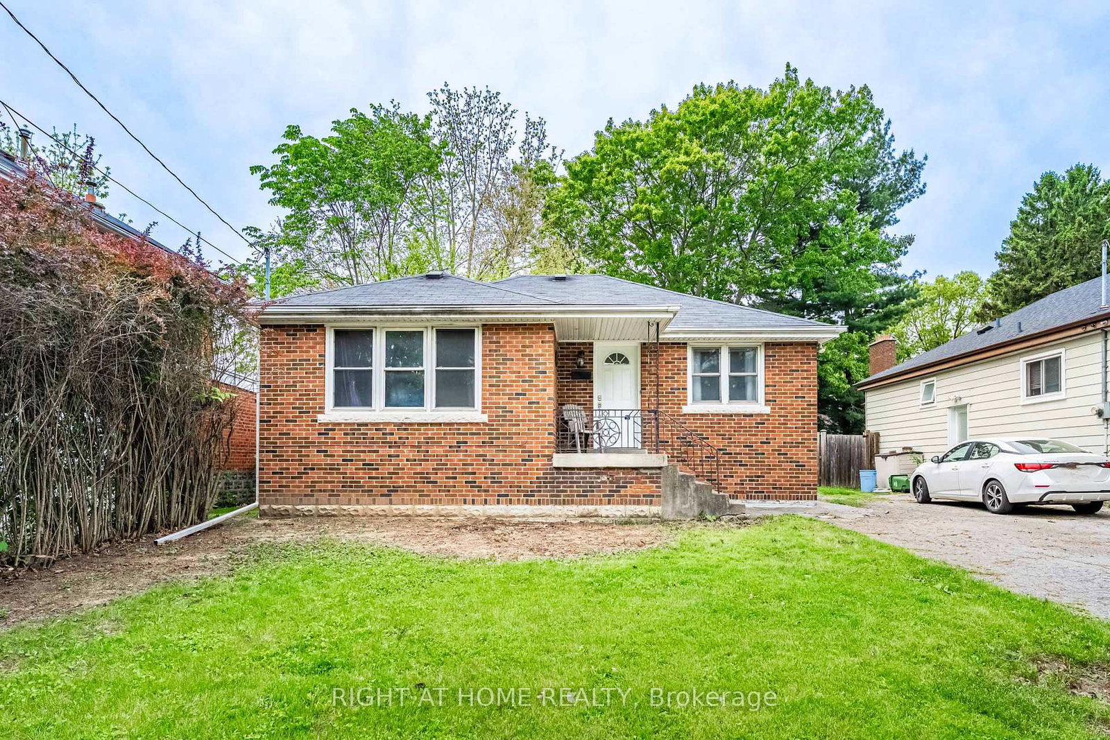 194-cline-avenue-s-hamilton-ontario-x12410403
