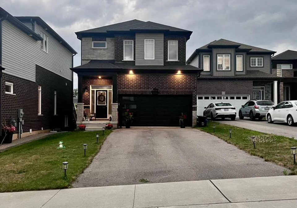 925-tartan-court-kitchener-ontario-x12410807