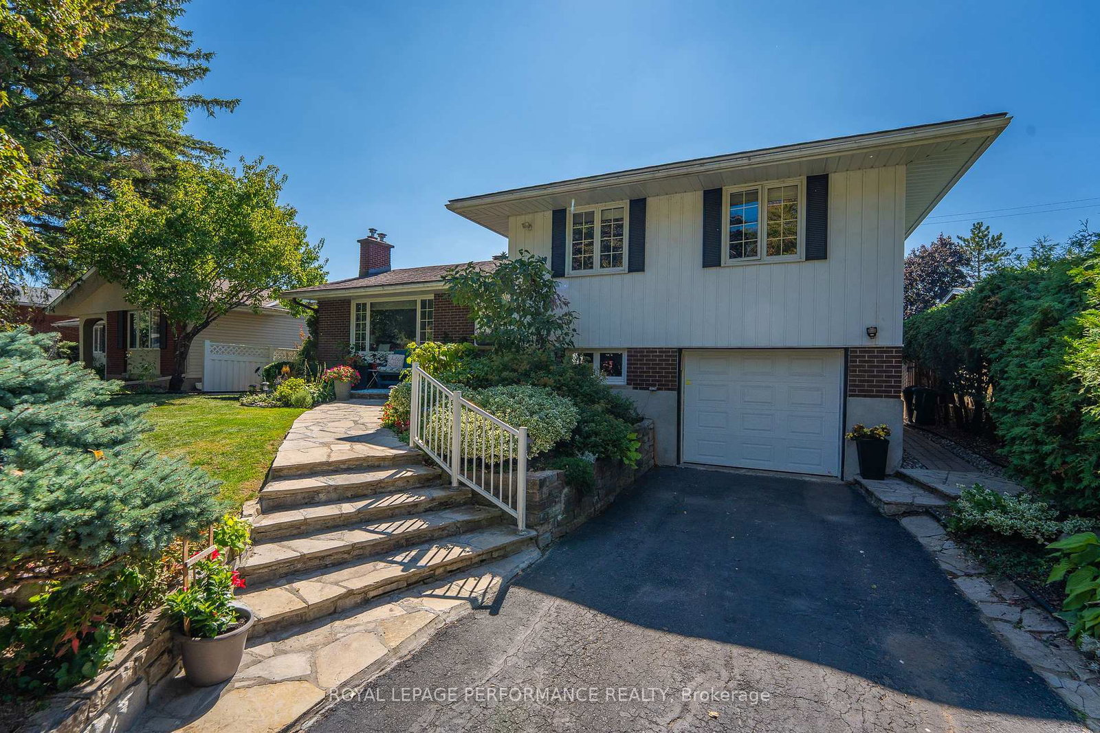 1044-cromwell-drive-ottawa-ontario-x12410838