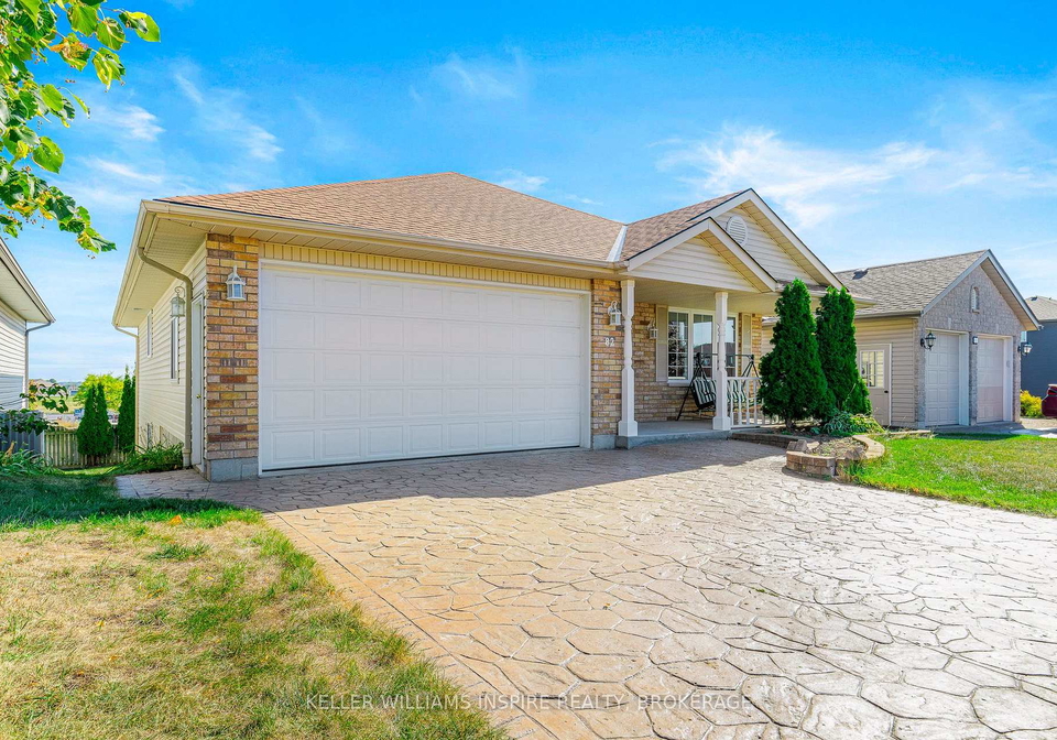 82-northumberland-boulevard-quinte-west-ontario-x12410984