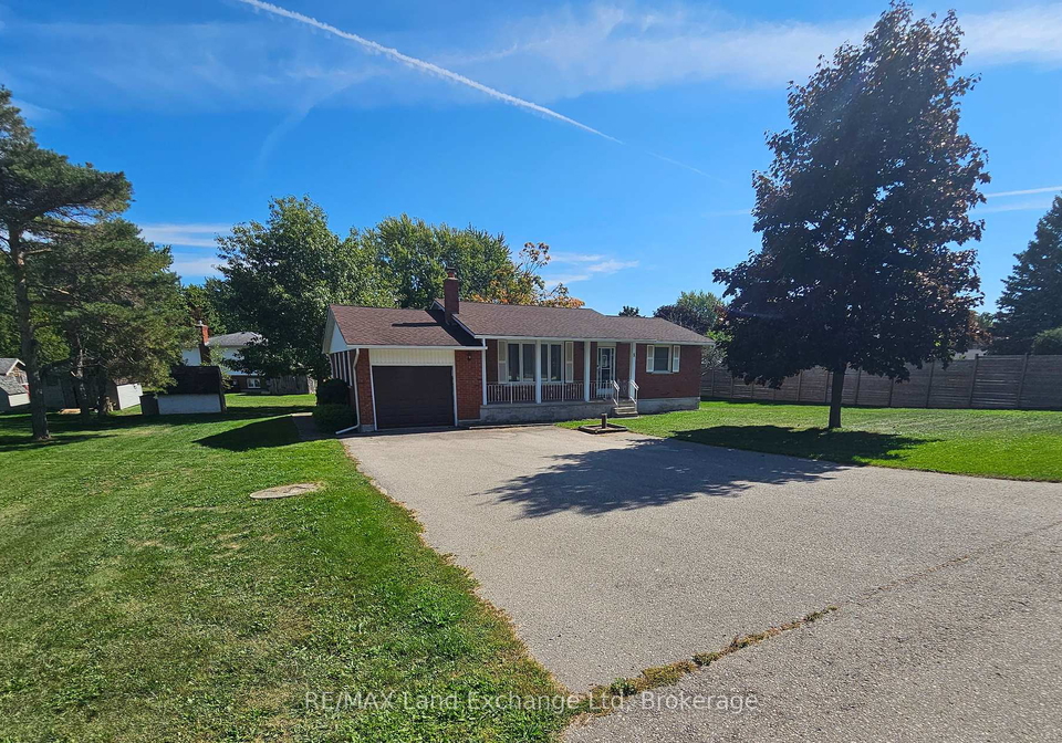 8-stanley-street-goderich-ontario-x12411174