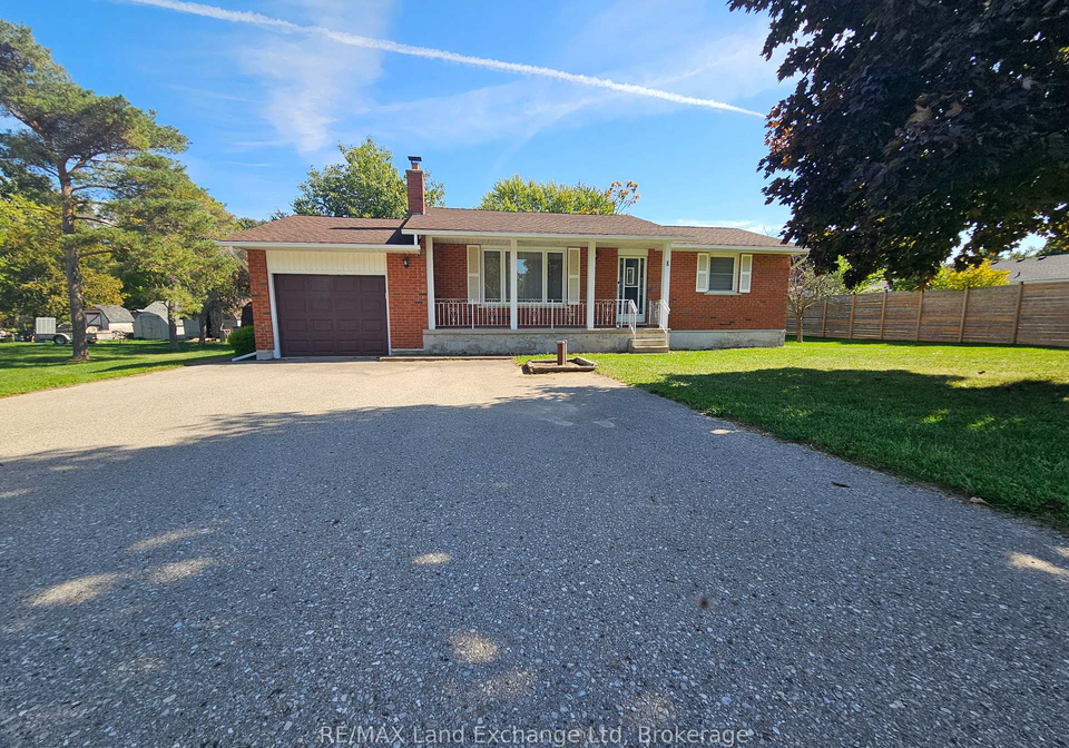 8-stanley-street-goderich-ontario-x12411174